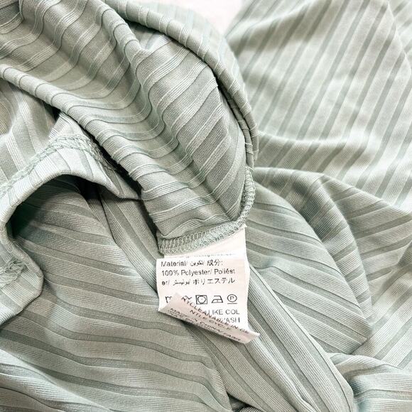 NWOT SHEIN Green Ribbed Bodycon Slip Dress Women’s Small Spaghetti Strap Midi - Picture 3 of 6